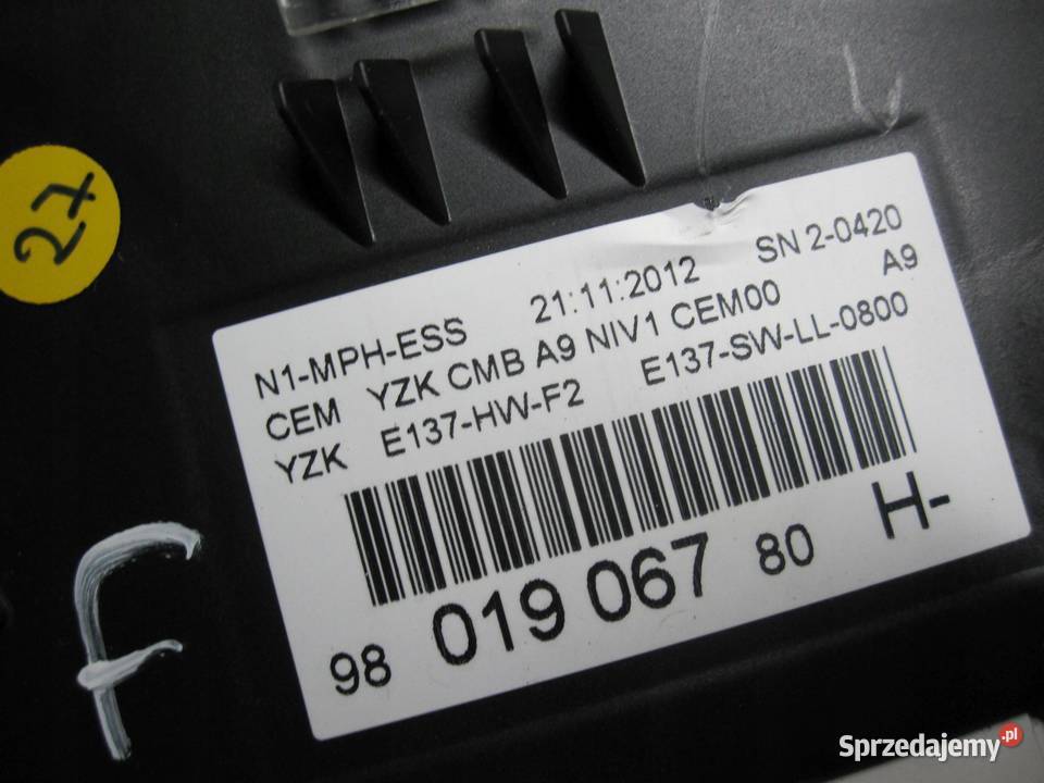 PEUGEOT 208 I 10 VTI 13r licznik zegary