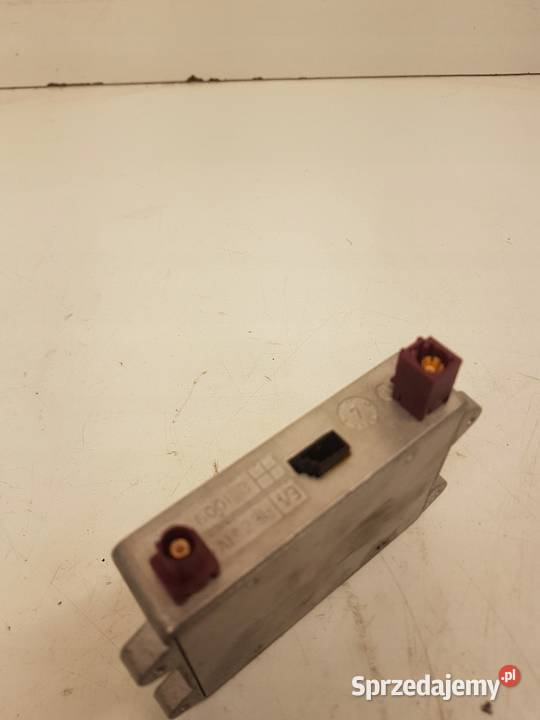 WZMACNIACZ ANTENY TELEFONU AUDI 8E0035456C Sprzęt audio fabryczny Przystajń sprzedam