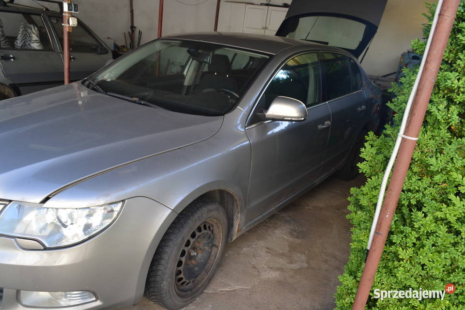 skoda superb II 2009r 20 tdi 140 uszkodzony