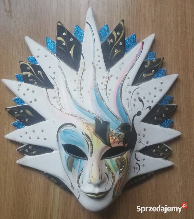 Porcelana maska na ścianę