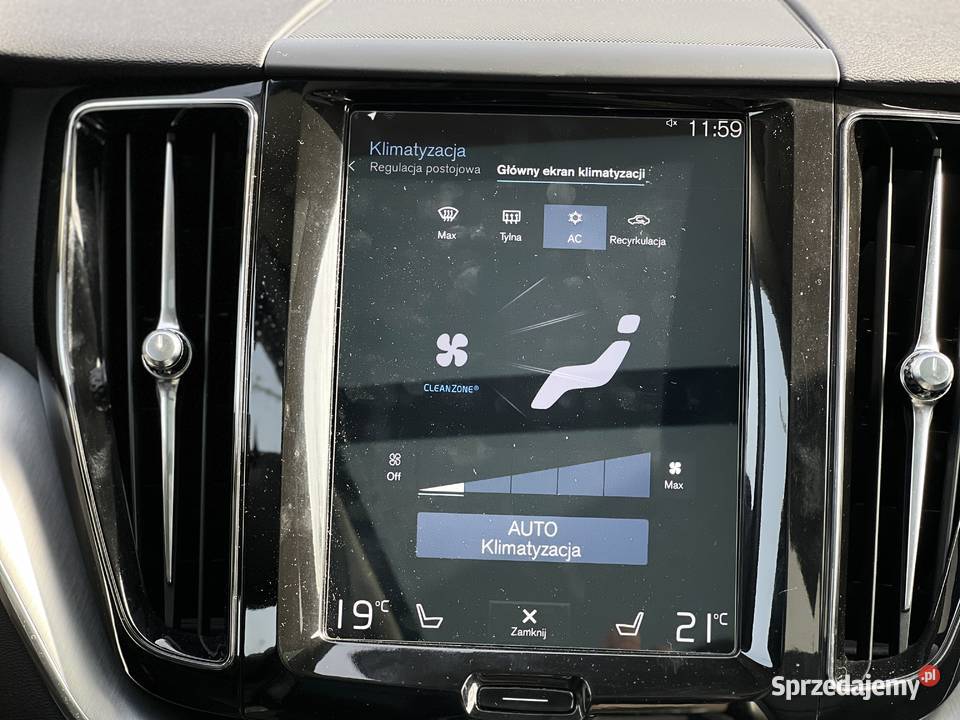 Volvo XC60 2018 66000km Warszawa sprzedam