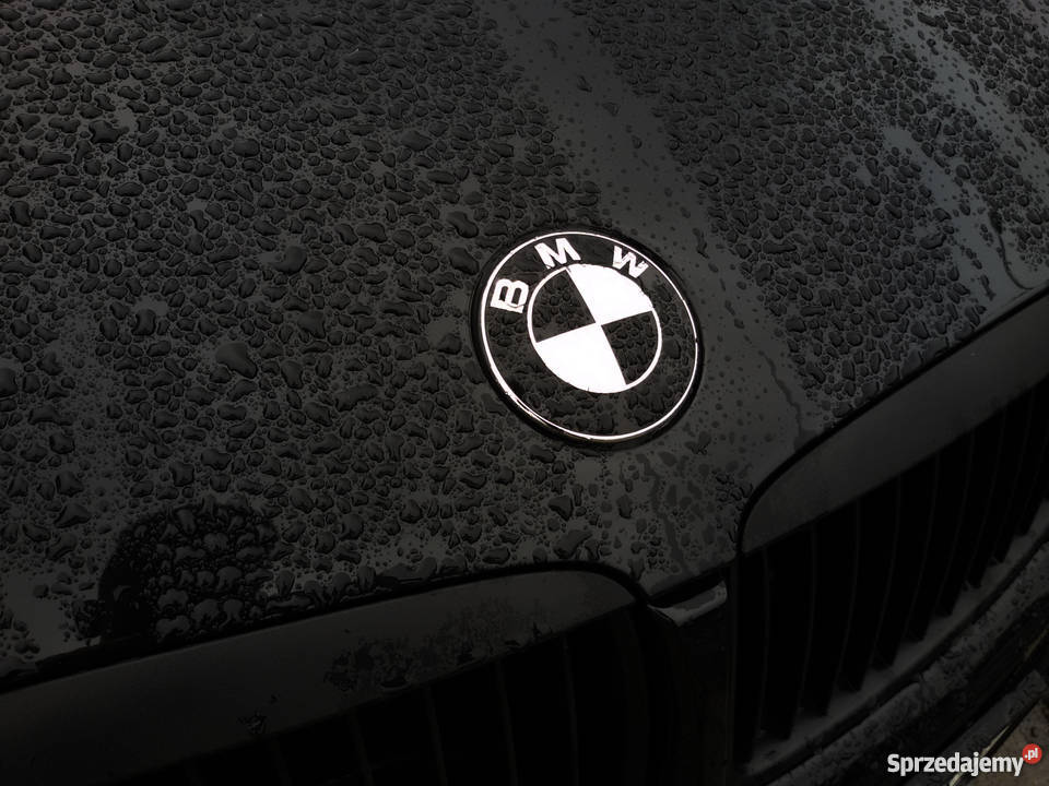 ZNACZEK BMW emblemat SHADOW LINE czarno biały E30 E36 E46
