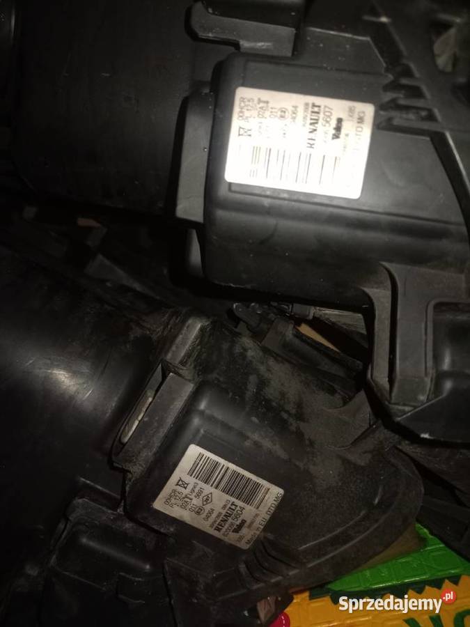 Lampy przód soczewka doświetlanie zakrętu clio3 osobowe Kłomnice