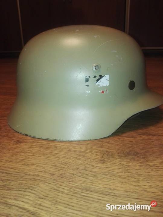 Stary Hełm ale w Pięknym Stanie NiemieckiDużo Podgrodzie