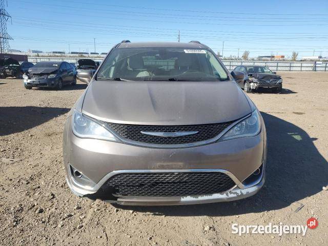 Chrysler Pacifica Touring L 2017 złoty Lublin sprzedam