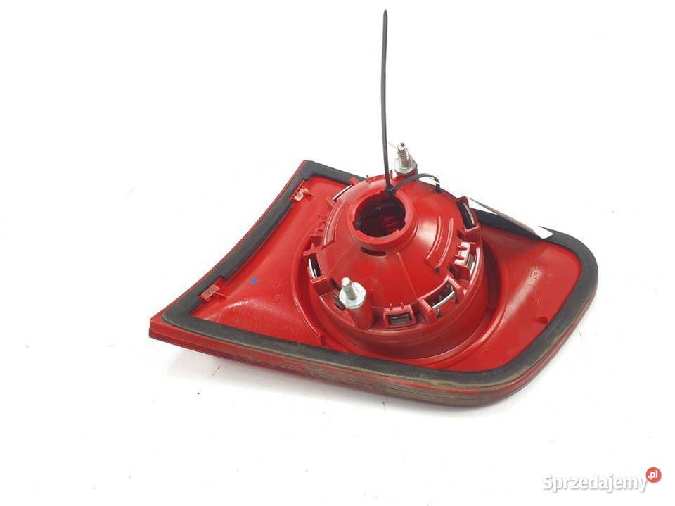 LAMPA W KLAPE LEWA VOLKSWAGEN PASSAT B6 Lipno