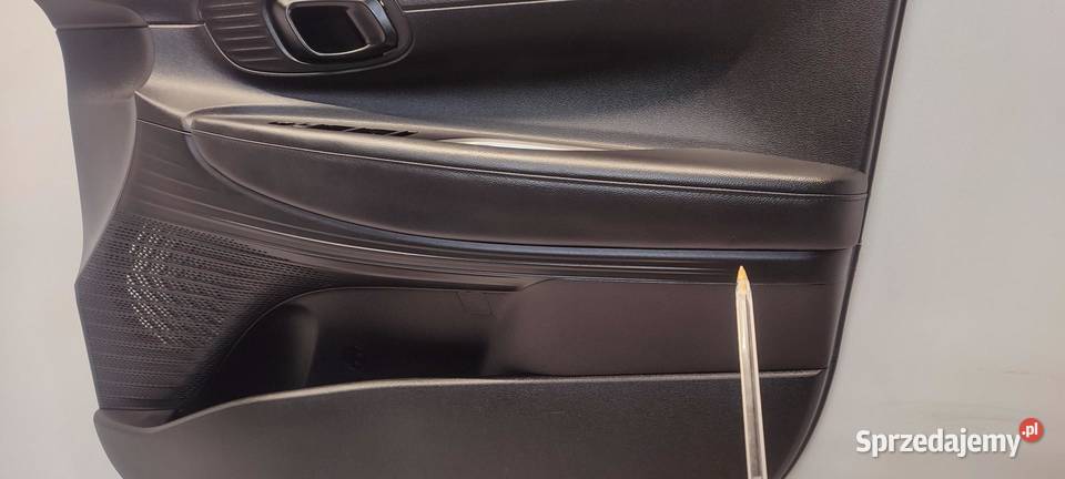 HYUNDAI BAYON BOCZEK DRZWI PRAWY PRZÓD