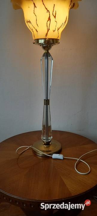 Piękna lampa na kryształowej kolumnie Skierniewice