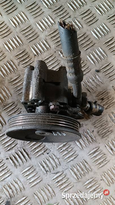 Pompa wspomagania Nissan Primera P12 18 benzyna