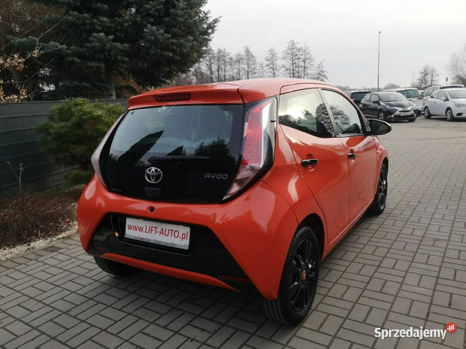 Toyota Aygo 10 VVTi 70 Klima Kamera Tempomat klimatyzacja Aygo Strzegom