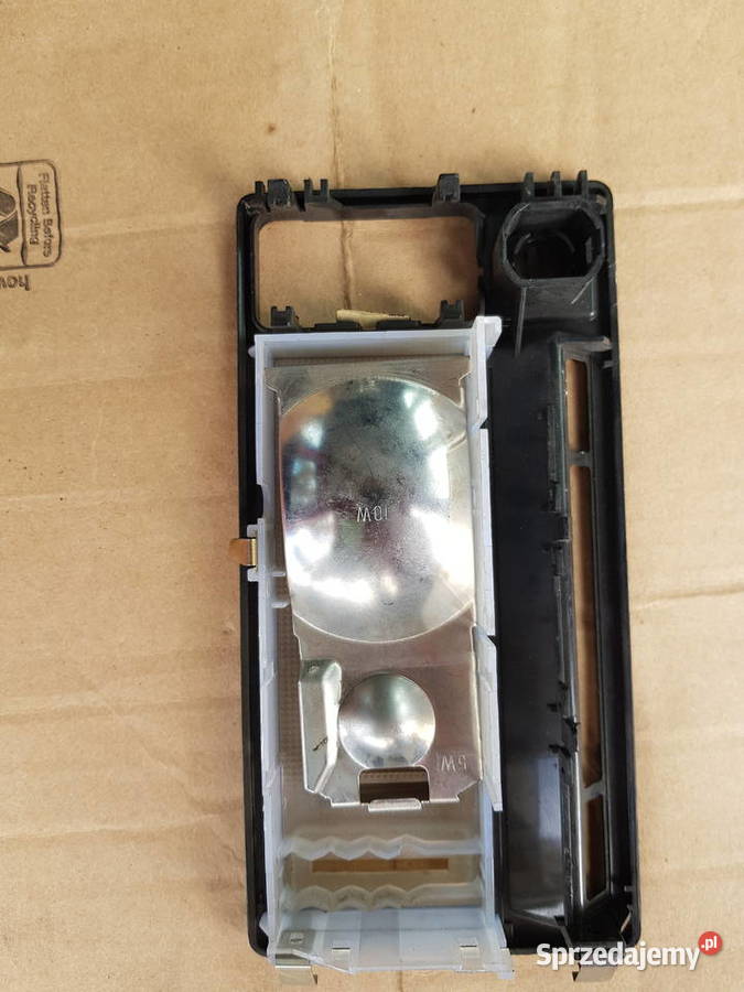 Nowa lampka podsufitki mercedes w124 w201 w126 osobowe Piaseczno sprzedam