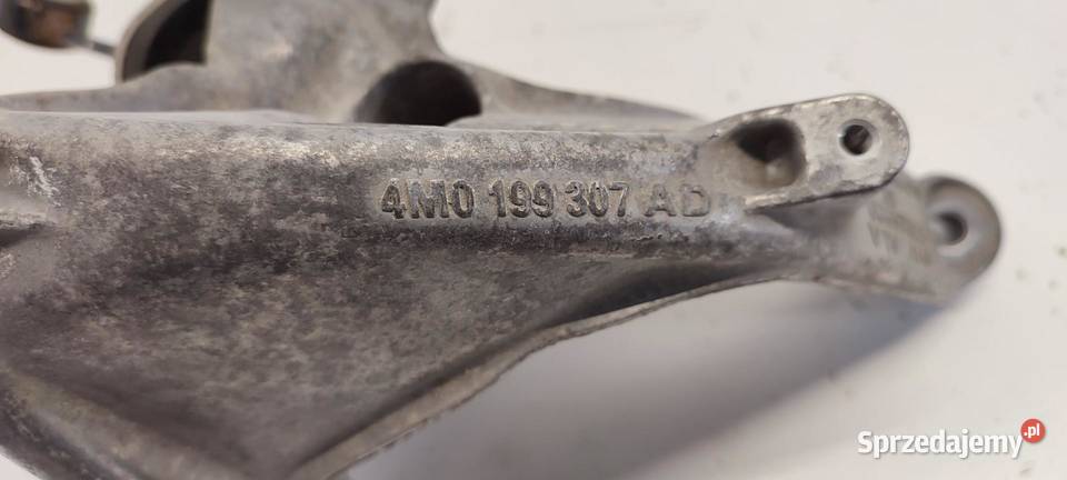AUDI A4 B9 ŁAPA SILNIKA 4M0199307AD