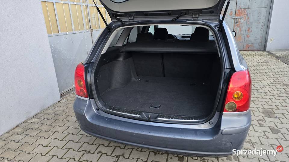 Toyota Avensis 20 D4D Prestige Rok produkcji 2003 Avensis