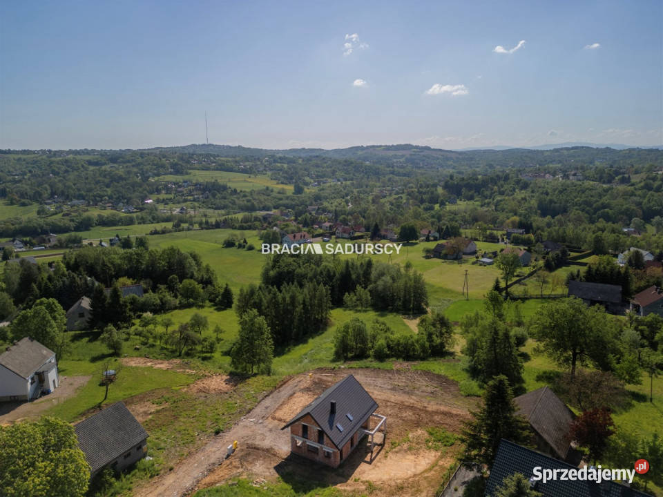 Dom 1438m2 Janowice 1000m2