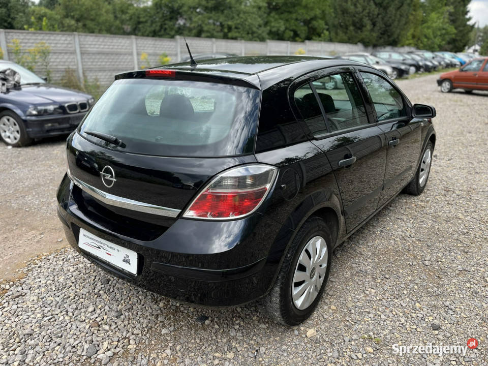 Opel Astra 16 1WŁ Klima El szyby BEZ KOROZJI czarny Częstochowa sprzedam