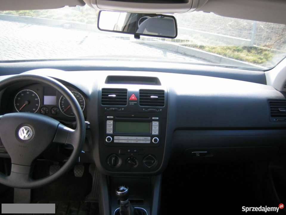 Volkswagen Golf czarny 102KM Kraków