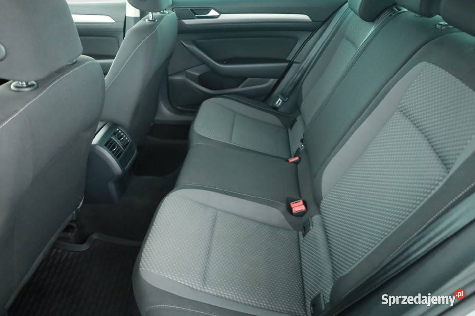 VW Passat 15 TSI Rok produkcji 2020