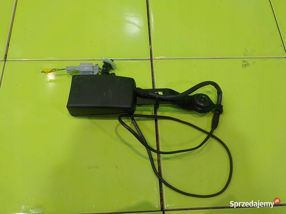 OPEL COMBO D 16r L1H1 zapinka pasa lewa przod Pasy bezpieczeństwa Suków