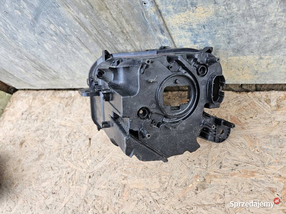 BENTLEY CONTINENTAL PUSZKA LAMPY PRAWA PRZÓD Pozostałe Międzychód