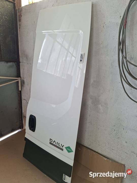 Sprzedam drzwi tylne do Iveco daily lubelskie Sabaudia