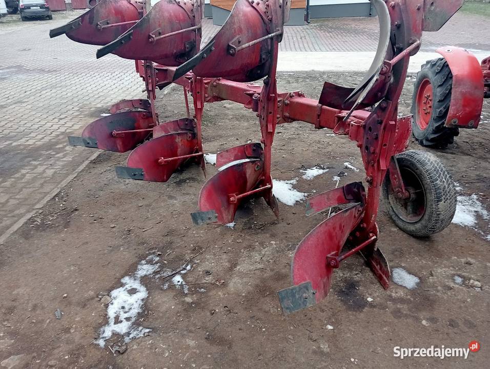 Pług obrotowy 4 skibowy Kvrerneland