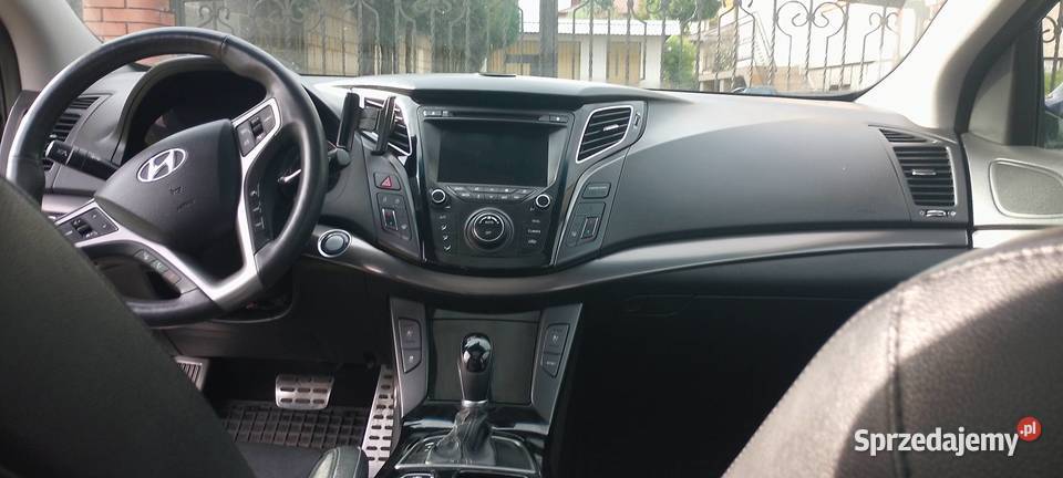 Hyundai i40 Premium Full wyposażenie asystent pasa ruchu Samochody osobowe Osiek sprzedam