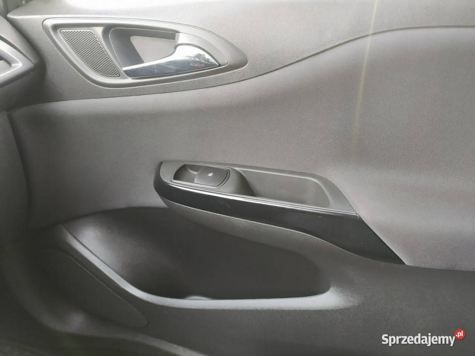 Opel Corsa Enjoy 14 75 salon Polska serwisowana
