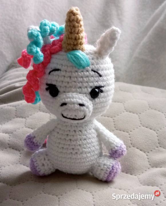 Jednorożec wykonany na szydełku Łask