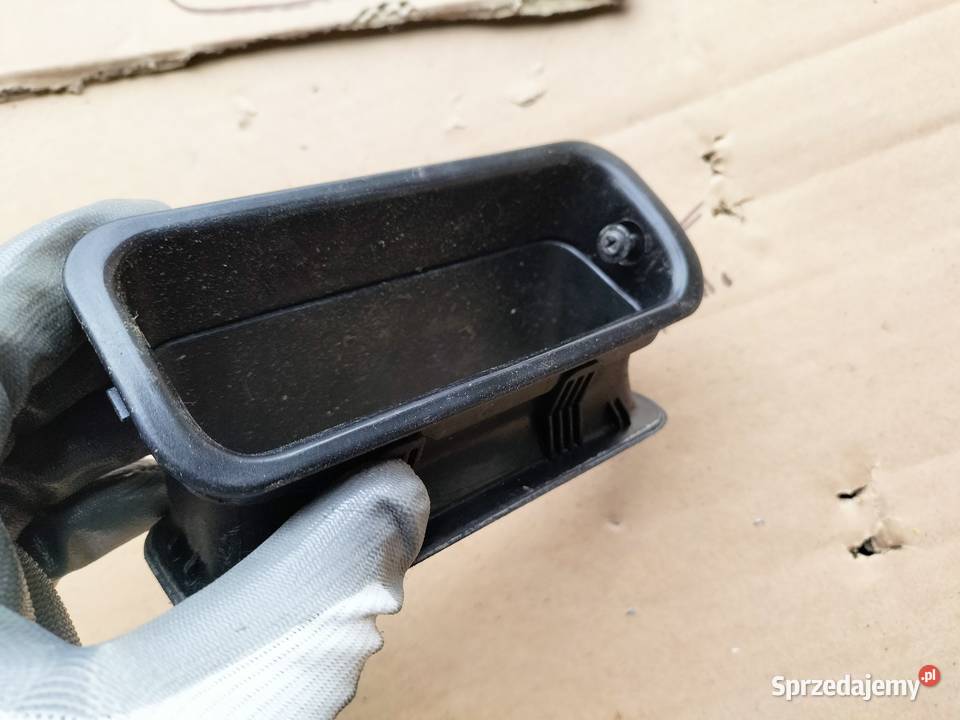 AUDI 80 B4 80B4 RĄCZKA DRZWI PRAWY TYŁ Kamień-Kolonia