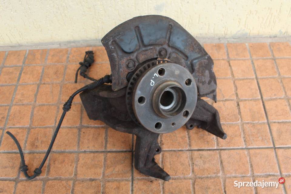 PIASTA ZWROTNICA LEWY PRZÓD VW BEETLE 20B