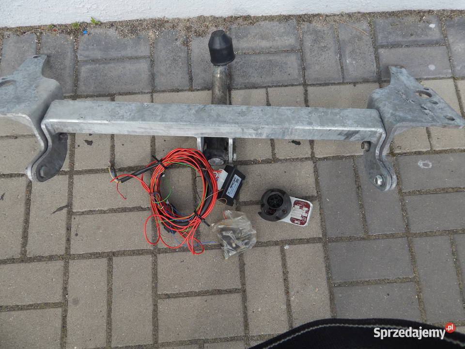 hak holowniczy toyota corolla 2018 sedan Radomsko