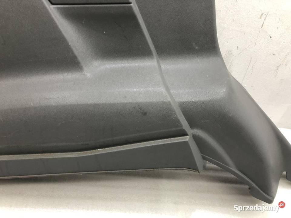 BOCZEK BAGAŻNIKA LEWY JEEP GRAND CHEROKEE WK