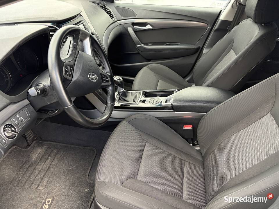 Hyundai i40 benzyna piękna wersja biała perła podkarpackie Trześń