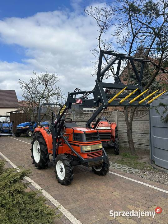 kubota gt3 tur ładowacz czołowy iseki yanmar Wilkowo Polskie sprzedam