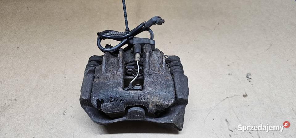 Zacisk prawy przód mercedes w202 20b wielkopolskie