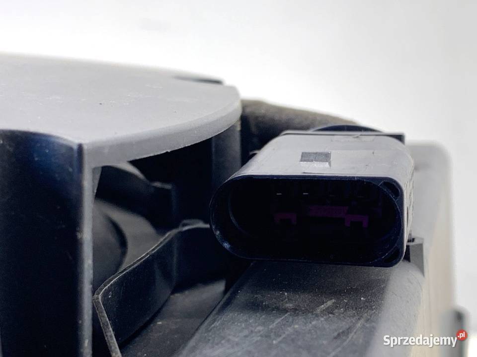 SUBWOOFER AUDI Q8 4M8035621A SUV GŁOŚNIK