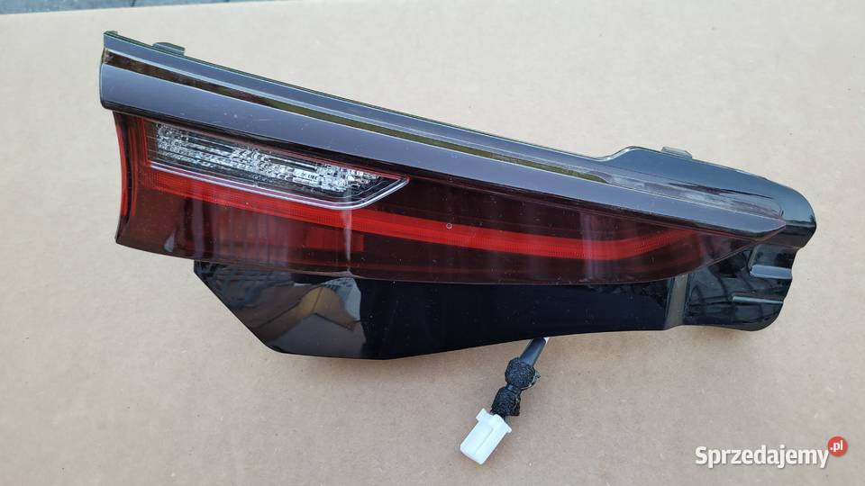 lampa mazda cx30 tył lewa w klapę bagażnika USA