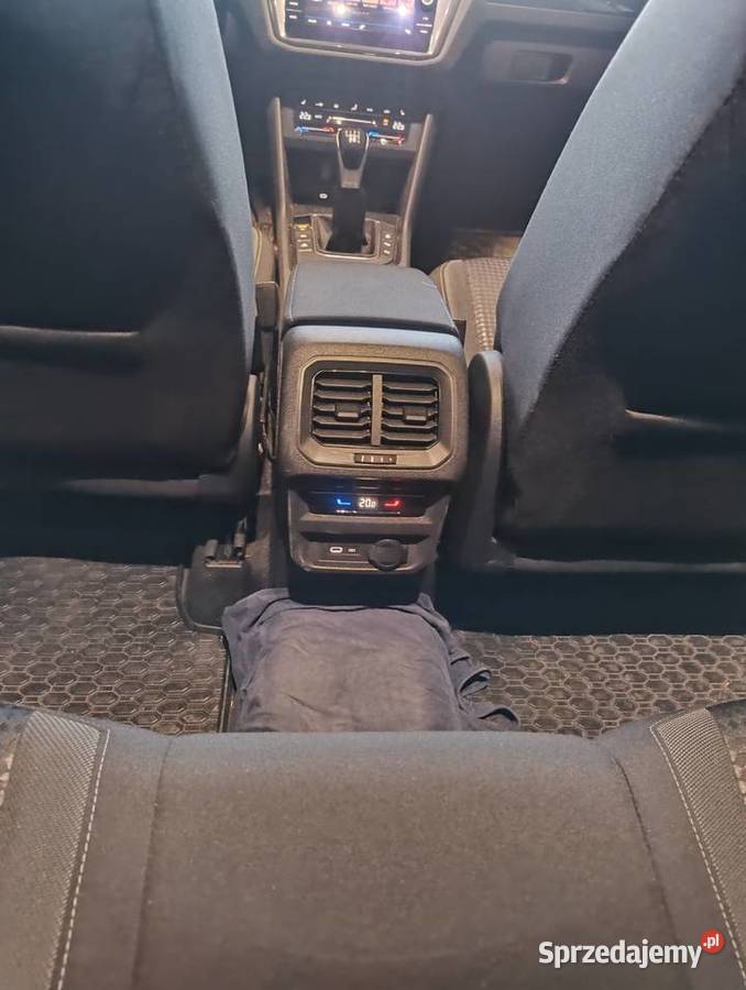 Piekny Tiguan 20000 przebiegu Zameczek-Kolonia