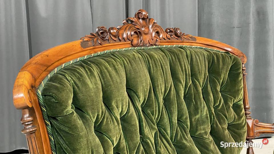 Rzeźbiona sofa w stylu wiktoriańskim z zielonym