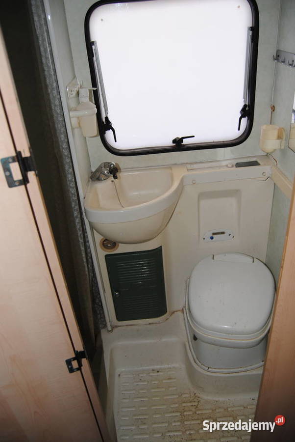 Kamper przyczepa kompletna łazienka z prysznicem i wc kaseto