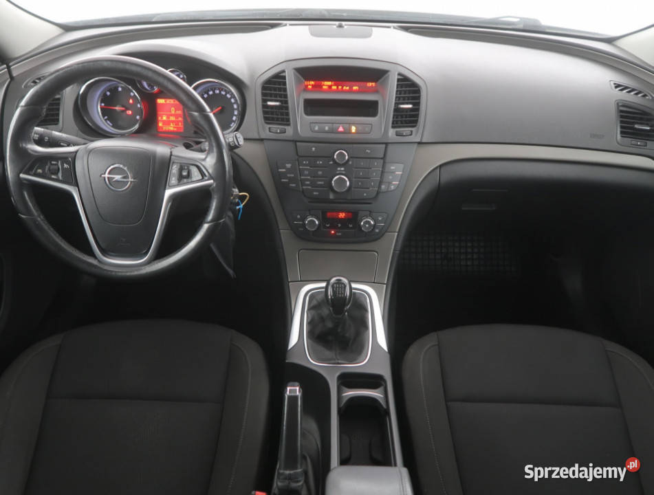 Opel Insignia 20 CDTI bordowy Samochody osobowe Bielany Wrocławskie sprzedam