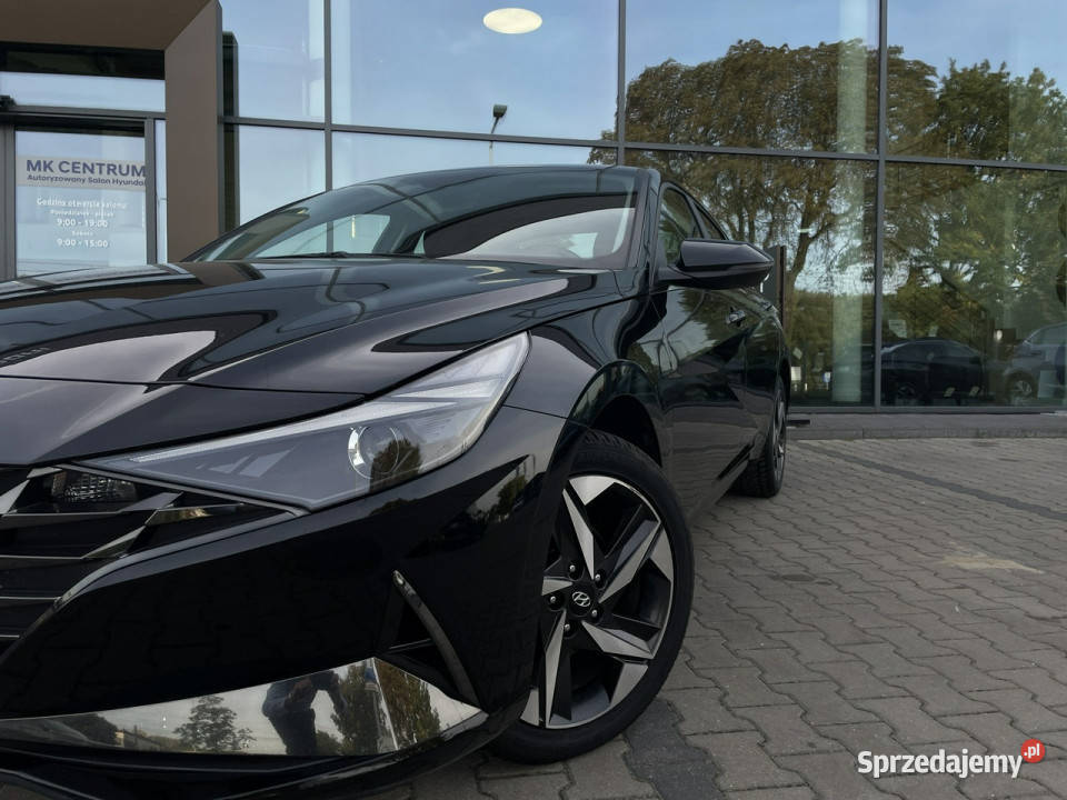 Hyundai Elantra 16MPI 123 6MT SmartAlu 17 Winter kamera cofania łódzkie sprzedam