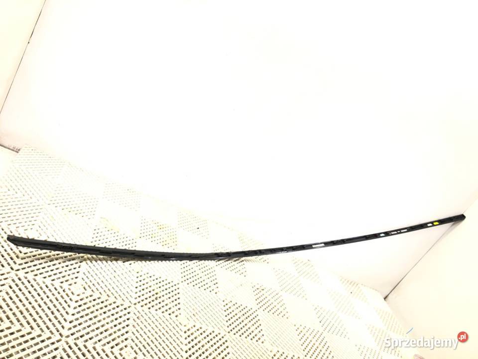 LISTWA ZGARNIAJĄCA PRZÓD PRAWY BMW G30