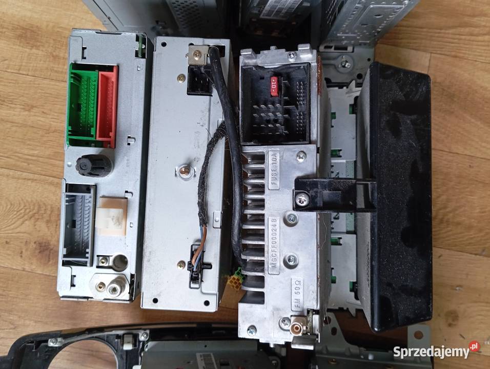 Zestaw radio 8 sztuk CD nawigacja SKODA RANAULT osobowe