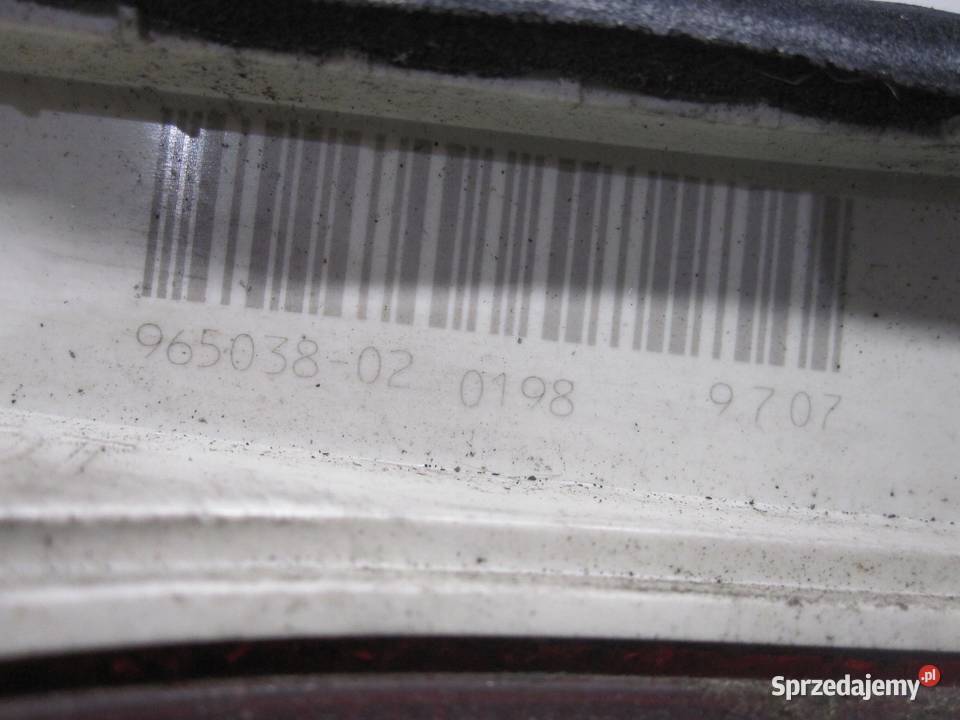 AUDI A4 B7 07r lampa prawa tył w klapę 96503802