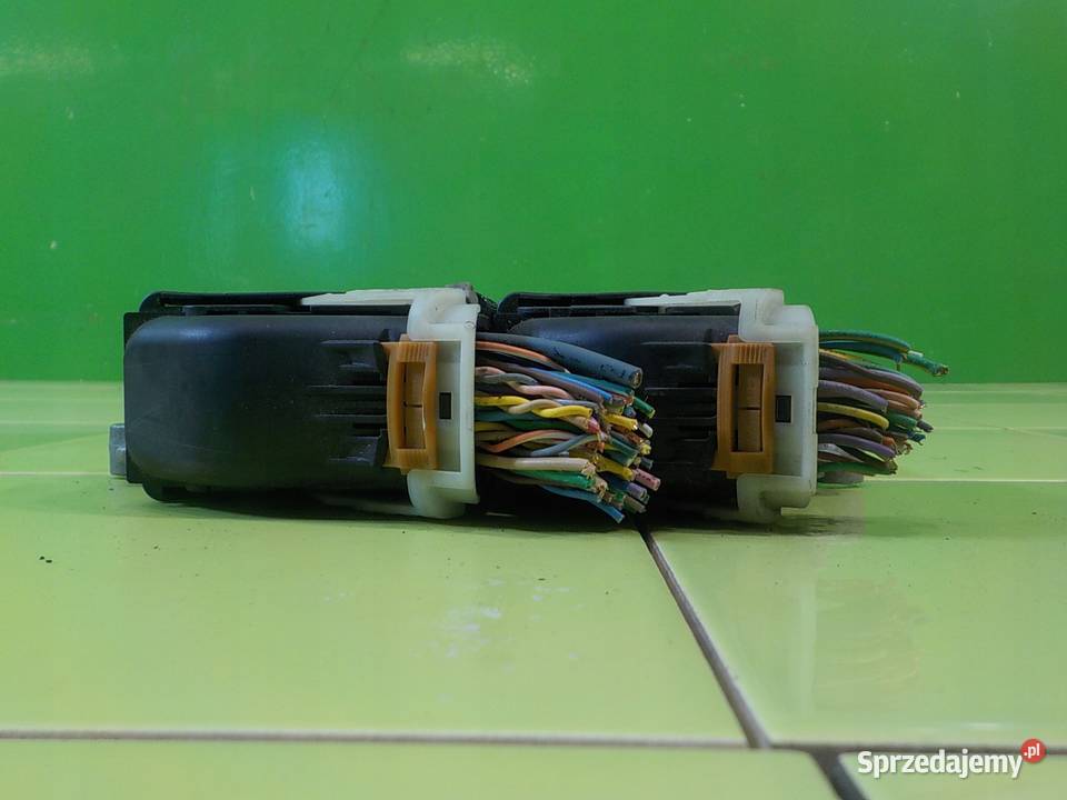 PEUGEOT 3008 I LIFT 16r 16 B 5D sterownik Suków