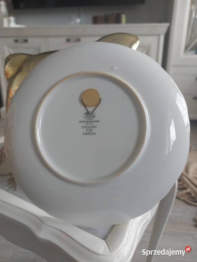 Dwa porcelanowe talerze ozdobne sprzedam