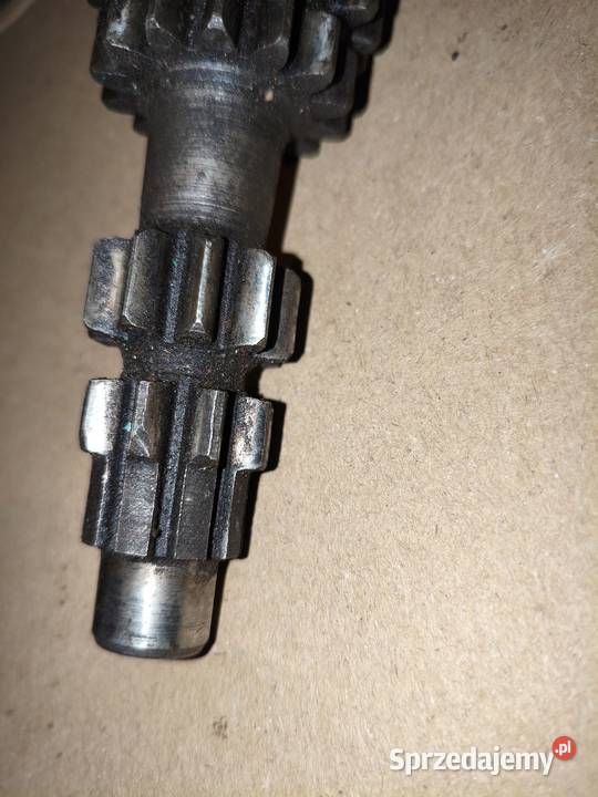 Wał skrzyni biegów że wstecznym biegiem Dniepr Leszno