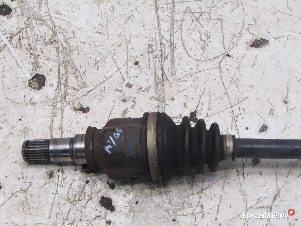 PÓŁOŚ PRAWA PRZEDNIA PRZÓD 10 VTI TOYOTA AYGO C1 sprzedam
