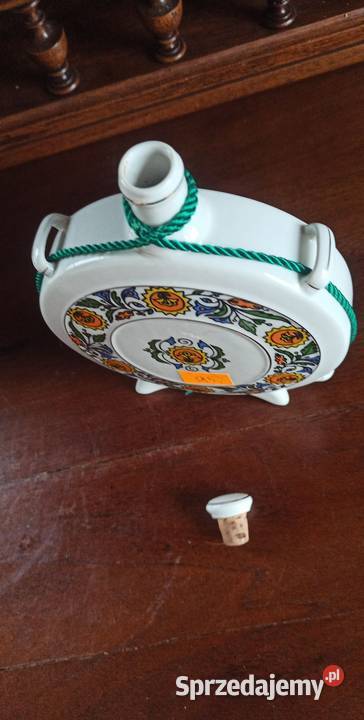 Porcelanowa karafka Hollohaza Hungary Biała sprzedam